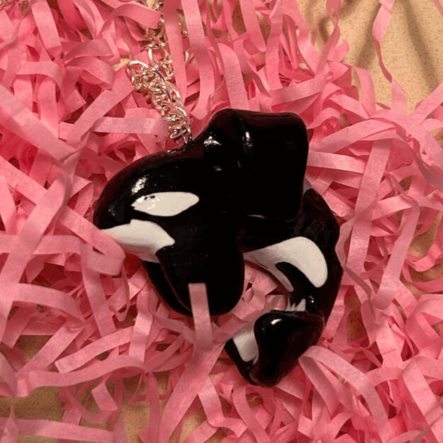 Tilikum Necklace Commission (April 2026)
